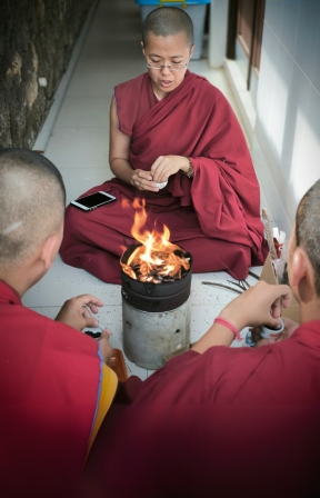 100.000 Vajradaka Agnihotra